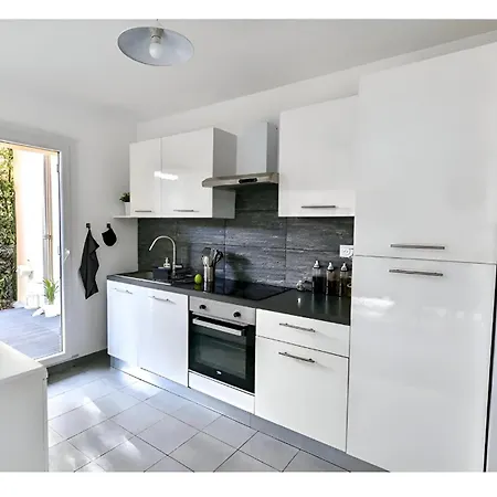 Apartman With Garden In Ferney Ideal Un Or Cern *